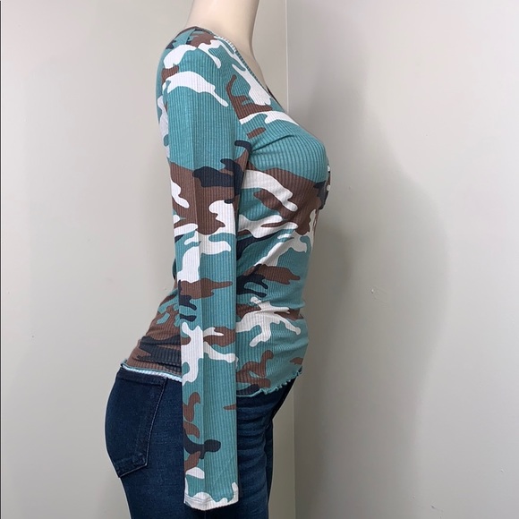 Arizona camo long sleeve tees NWT!! - Picture 5 of 7
